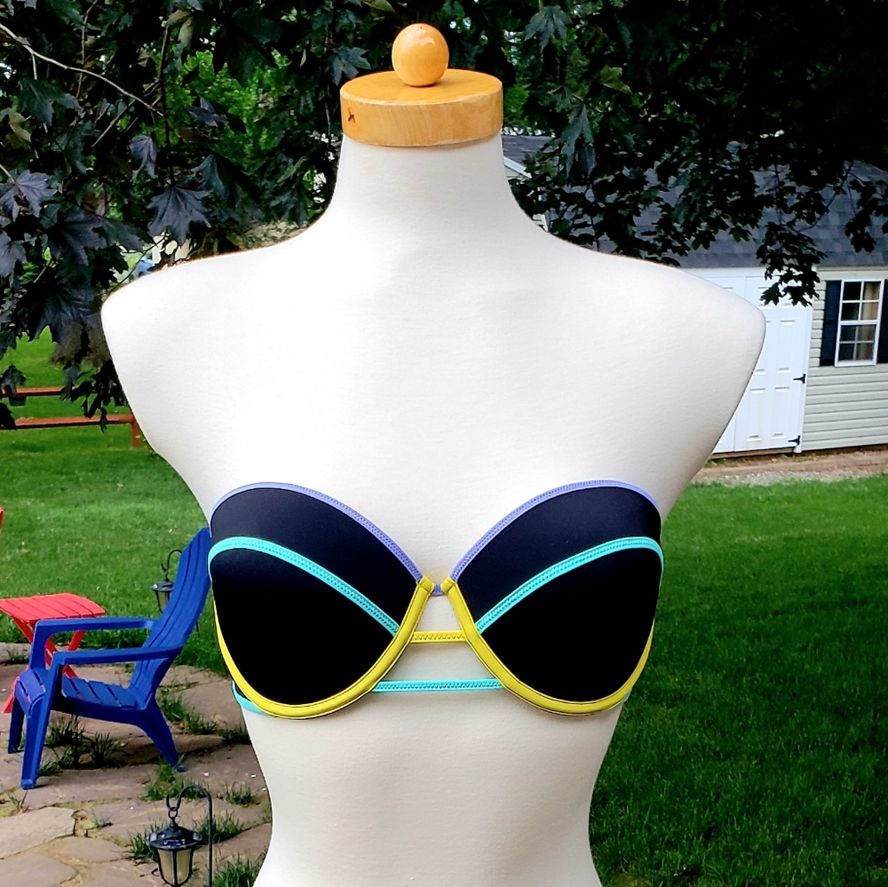 Victoria's Secret Strapless Bikini top